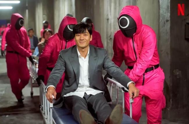 一个关于鱿鱼的脑洞游戏:如果你和鱿鱼相爱了,那你就是它唯一爱吃的食物。+