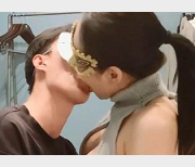 OnlyFans绿帽奴亨利夫妇Sera：给力表演，爱情的另一种形式