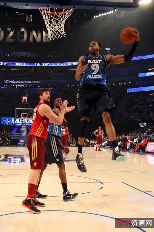 2022年美国喜剧运动电影：我的主队主场球队