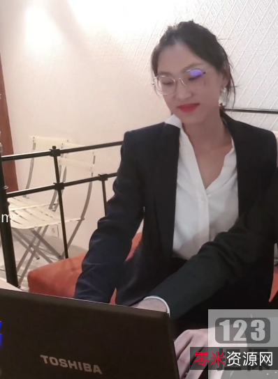 刘玥:一位网红留学生的努力反击