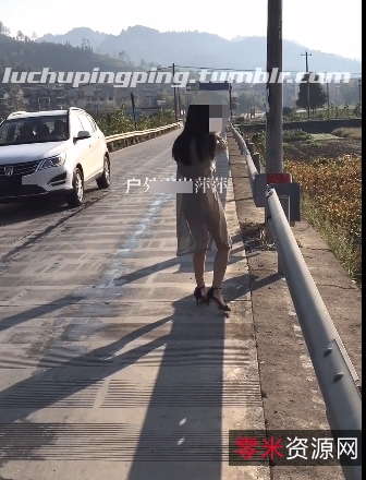 浮力姬主播最新散播作品完整合集：室外萍萍、路人最日常大自然绅士，欣赏性感漂亮女主播的美丽气质。