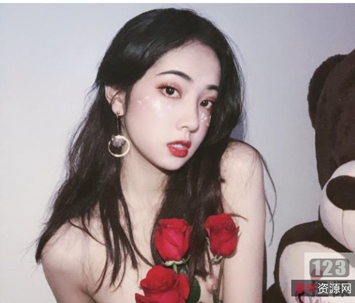 Qinweiyingjie（捷哥）资源合集：欲望燃烧，女神魅力无限