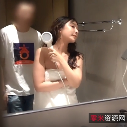 虎牙人气爆棚高品质绿帽剧情片【】（被老公和他兄弟玩）到竭嘶底里作品合集【487m】