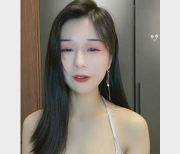 绿播女神七月、野原小兔终于等到她沉沦了！颜值高、身材好、舞蹈油光、臀部诱人！14V25.1G资源等你收藏