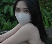 玩偶姐姐hongkongdoll晨钟暮鼓：阳光明媚的早晨恰到好处的美女小伙伴