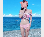 Angie&闺蜜，推特上的顶级名媛齐聚，玩起了二龙戏二凤，1V1.8G资源火热发售