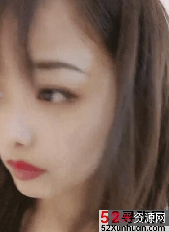 晓可耐：药皇女主播，激发未来活力的网红风格