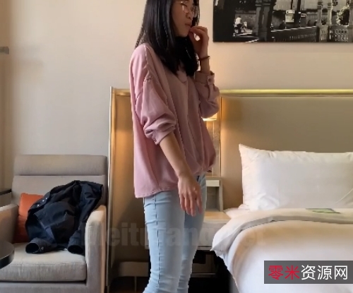 《重磅泄密：PUA大佬的精彩约会，24岁良家妻小王的美貌与性感》