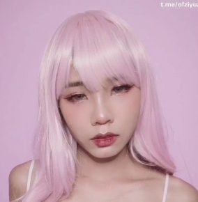 精选Onlyfans嫩妹MINICHU85V19.2G