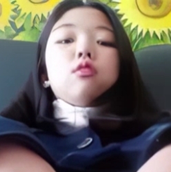 免费妹子圣女水果酒瓶放飞自我，自行打包，百度云提供