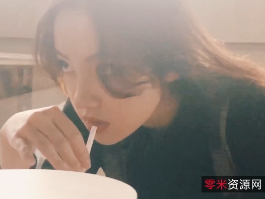 网红婕哥作品合集美丽的眼眸、完美的脸蛋、婴儿肥可爱的笑容、狐媚的神态,百变风采!