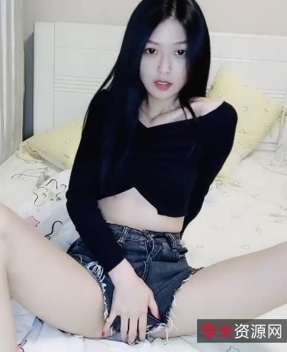 清纯大二学生妹主播私定直播间