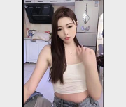 婉月完美惊艳顶级享受作者自拍漏鲍鲍聊S颜值高价约P观看