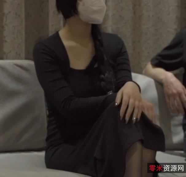 亿米：妻子上了我的车-长腿黑丝，视频大小1V，593M