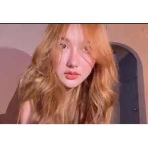 OnlyFans网红kanyabunloed精选视频，完美身材魅力无限！