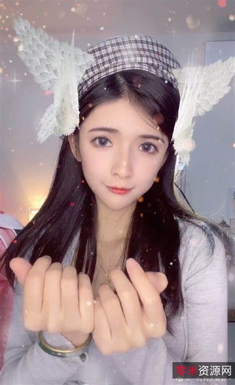 狗头萝莉加盟某传媒，粉丝火爆55W，土豪爸爸送999火箭