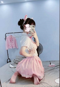 甜美可爱的超级人气妹子小仙女精选白粉嫩罗莉芊芊qianfff精品合集