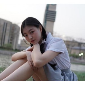 中国民航大学美女崔洁完整版自拍视频曝光，高清露脸无圣光，朋友圈相册10张照片！