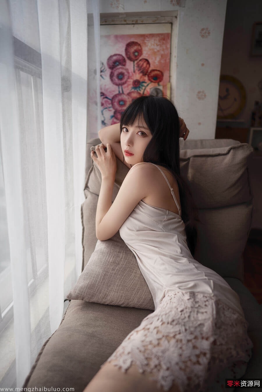 微博女神小鹿鹿图集视频大放送!底线之上的知名主播红火圈子