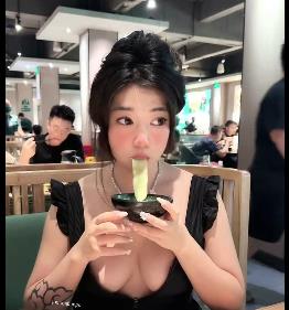 顶级反差小狗-广州屁屁反骨PP第二弹[67V-2.2G]：高档酒店民宿福利，短视频精彩内容下载观看！