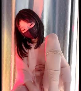 半糖美女主播安妮：前任三秒露脸自拍，身材极好颜值抗打，超白嫩S风道具喘息声，2V-1.5G视频欣赏