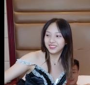 清纯嫩妹S货战争C狠点自拍视频1.2G颜值惊人下水道秘辛揭露