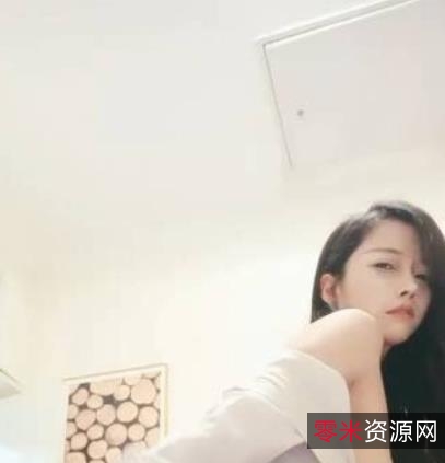 浮力姬：颜值狐媚小妖精，1v-1.08G定制合集，直播内容精彩不容错过