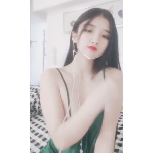 女神清欢44v30g合集，增一个11v7.35g的链接，尽显魅力