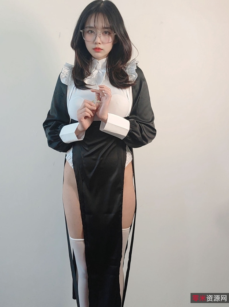 CeasonPhotography合集：修女服、黑丝全方位展示、白丝湿身，多款服装展示，神秘典雅，视频丰富多样