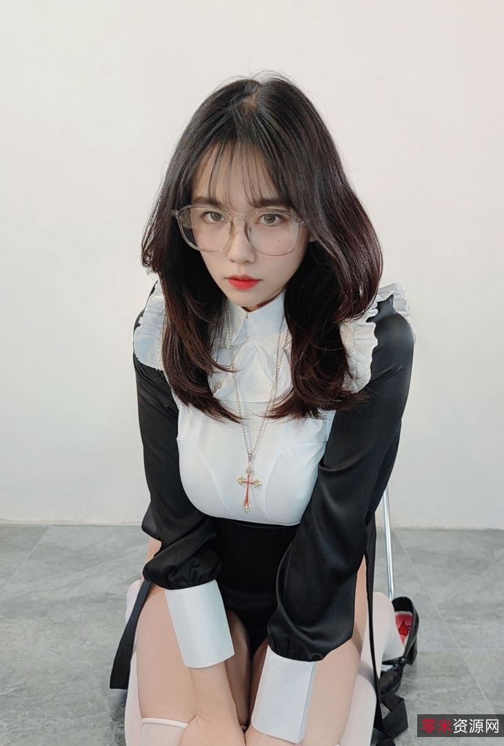 CeasonPhotography合集：修女服、黑丝全方位展示、白丝湿身，多款服装展示，神秘典雅，视频丰富多样