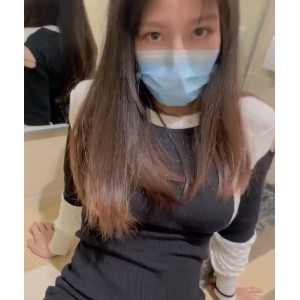 《渴望胜利的大眼睛小姐姐：认真吃鸡迷人裹爽再C》