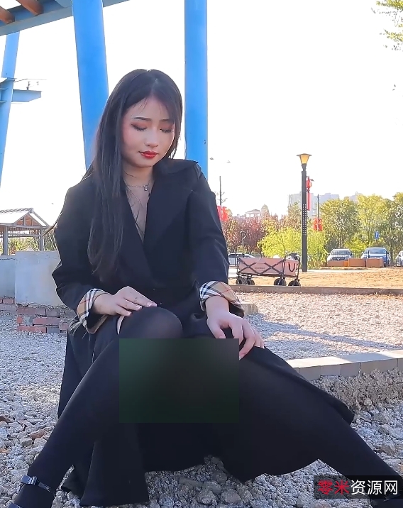 黄X超顶级模特小泽户外放飞自我视频1V+2.2G，文件多重压缩，长久有效