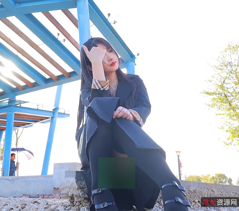 黄X超顶级模特小泽户外放飞自我视频1V+2.2G，文件多重压缩，长久有效