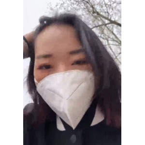 娜娜驾校女学员足系列舔脚系列：勇气与无私的教训