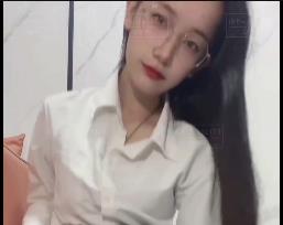 胡椒籽最新露脸自W资源，多风格图集汇聚，JK、婚纱、女仆等精彩表现