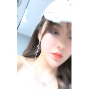 得一收藏的作品，不仅展现了她的美臀女神形象，还能让观众感受到她独特的魅力和风格。无论是在百度还是ED2K上，都能轻松找到这个合集，让粉丝们可以随时随地欣赏唐泽雪的精彩表现。赶紧收藏起来，与唐泽雪一起享受快乐时光吧！