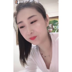 《武六更性感红花热裤直播：86V视频1.72G引发热议》