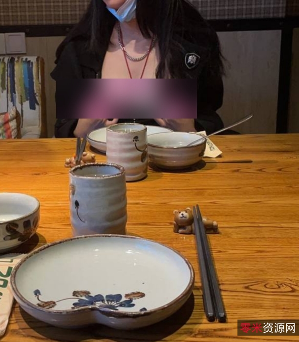 转载百度盘极度乱来J神绿帽展示指教完整合集105四人游224V43.5G，乱来电话剧情