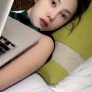 抖音女主播床播名场面1V133M深夜热舞