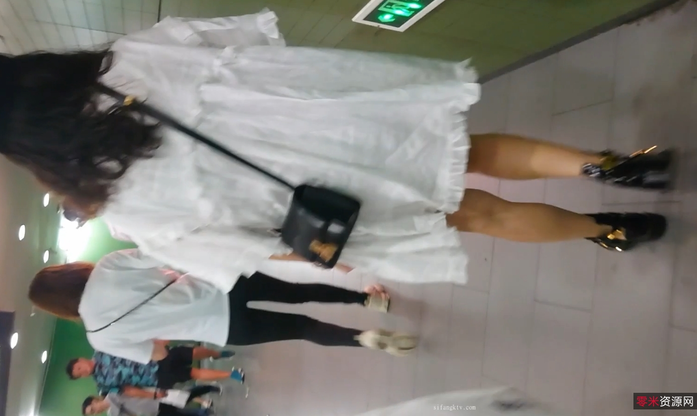 11.8G厕拍魔手CD合集59部绝密珍藏