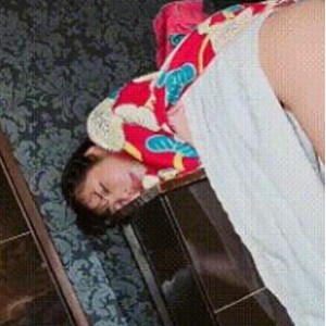 推特香月怜疯狂和服放飞视频374.7MB流汗释放