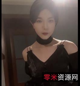 TS潼潼男孩身自拍合集18部2.4G，化妆显男人气息