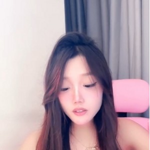 百度ED2K董小姐高颜值美女热舞合集15部22G，热舞精彩纷呈