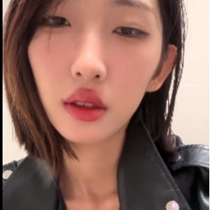 行简露脸超有尺度合集6.22G道具互动双擦抖音定制