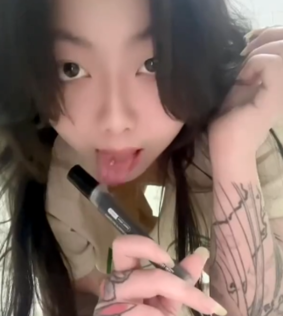 菟籽伪娘推特合集118V460MB神仙颜值