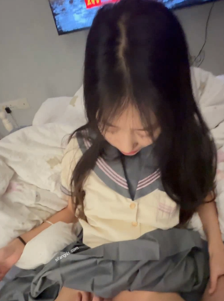 元歌某站付费合集88部42.2G诱惑力爆棚