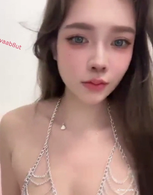 油亮全景娜比模特私拍合集4v161p3.1G颤抖时刻