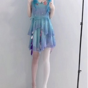 推特大V霜霜baby优质cos视频5部1.9G