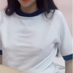 推特江可爱定制福利合集1部303MB超诱人