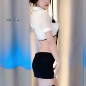 虎牙林小花舞蹈3V486M太顶了